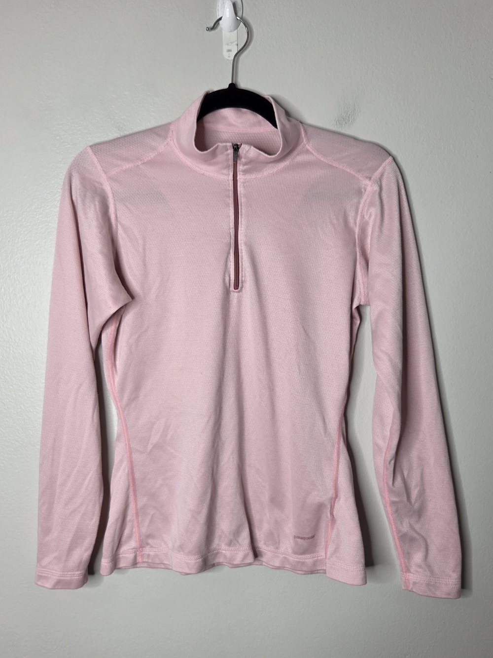 Patagonia Capilene Light Pink 1/4 Zip Baselayer